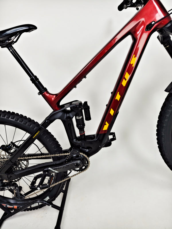 Vitus Sommet 297 AMP Mountain Bike 2022 / MEDIUM / RRP: £4,599.99 / Very Good Condition!