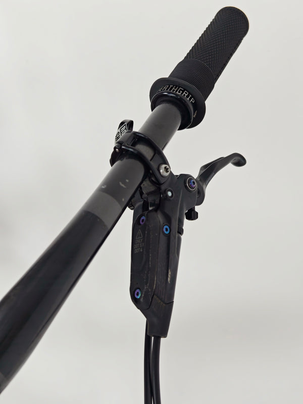 Vitus Sommet 297 AMP Mountain Bike 2022 / MEDIUM / RRP: £4,599.99 / Very Good Condition!