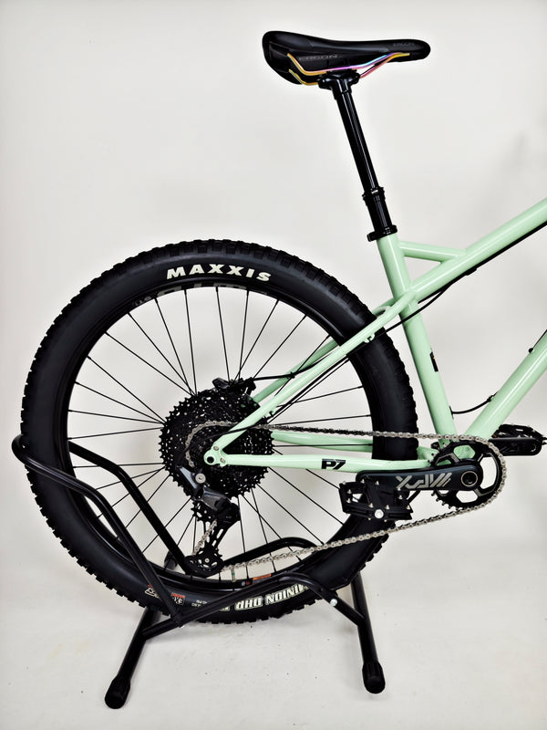 Orange P7 27.5 S 2023/ MEDIUM/ 27.5”/ RRP: £2,600.00 / Excellent Condition