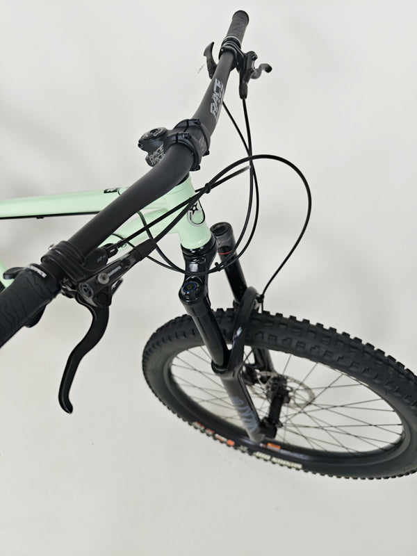 Orange P7 27.5 S 2023/ MEDIUM/ 27.5”/ RRP: £2,600.00 / Excellent Condition