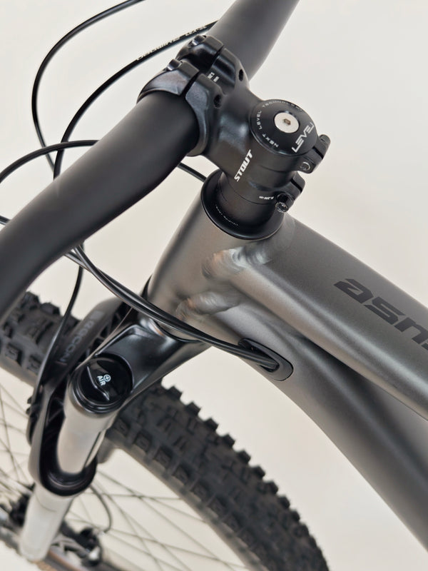 Specialized Fuse Comp 29 2023 / LARGE / Excellent Condition / RRP: £2,000.00