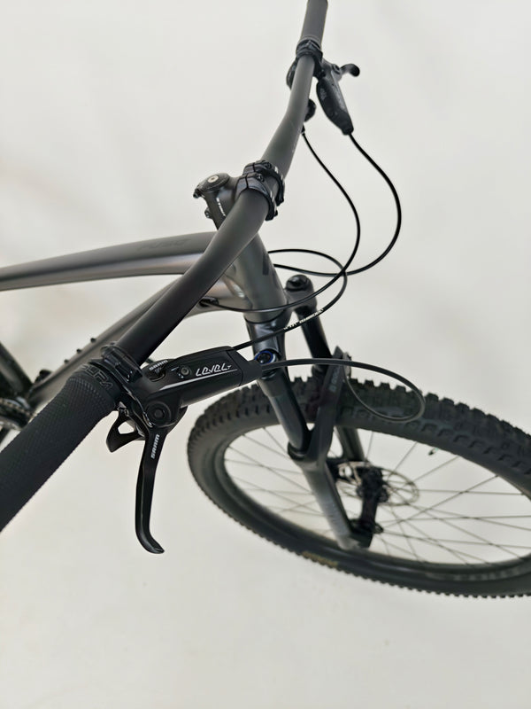 Specialized Fuse Comp 29 2023 / LARGE / Excellent Condition / RRP: £2,000.00