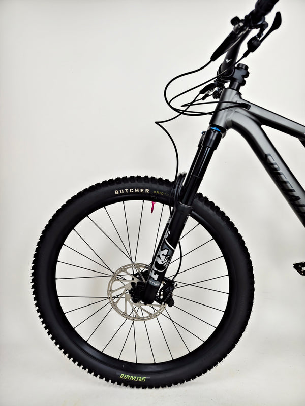Specialized Stumpjumper EVO Comp Alloy 29 / MEDIUM (S3) / Very Good Condition