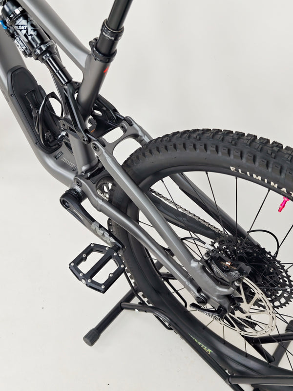 Specialized Stumpjumper EVO Comp Alloy 29 / MEDIUM (S3) / Very Good Condition