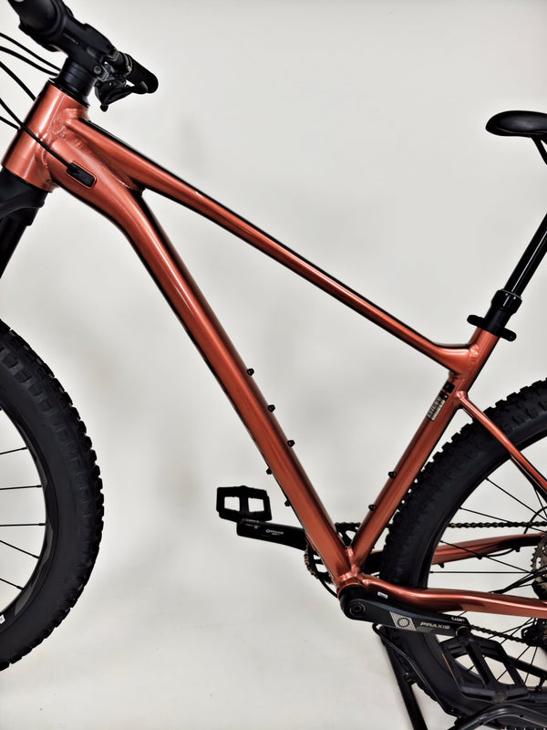 Giant Fathom 2 29 2023 / LARGE / RRP: £1,399.00 / Very Good Condition