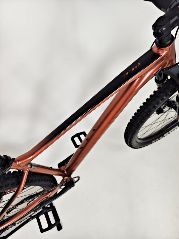 Giant Fathom 2 29 2023 / LARGE / RRP: £1,399.00 / Very Good Condition