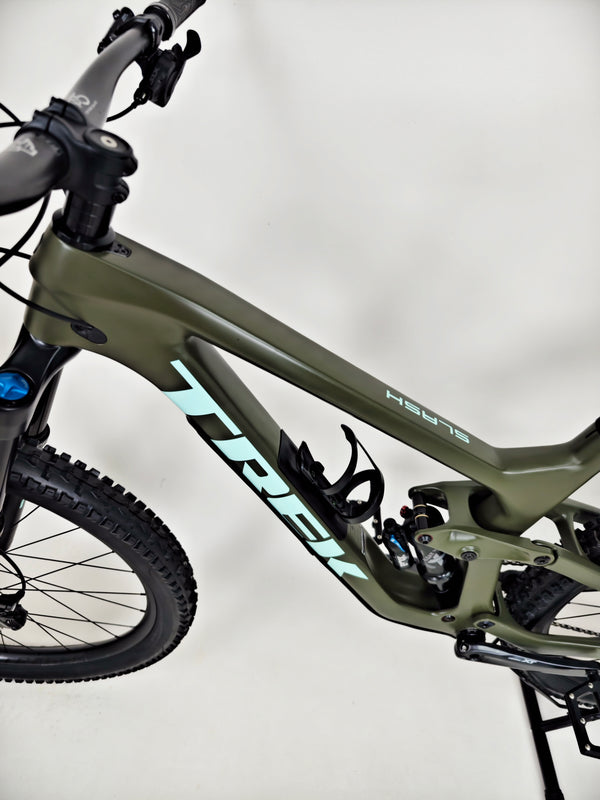 Trek Slash 9.7 SLX + XT 29 2022 / MEDIUM / RRP: £4,700.00 / Excellent Condition!