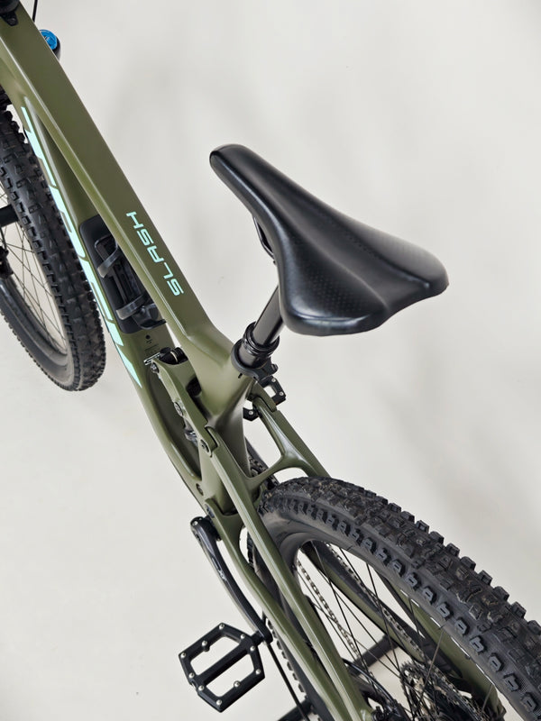 Trek Slash 9.7 SLX + XT 29 2022 / MEDIUM / RRP: £4,700.00 / Excellent Condition!