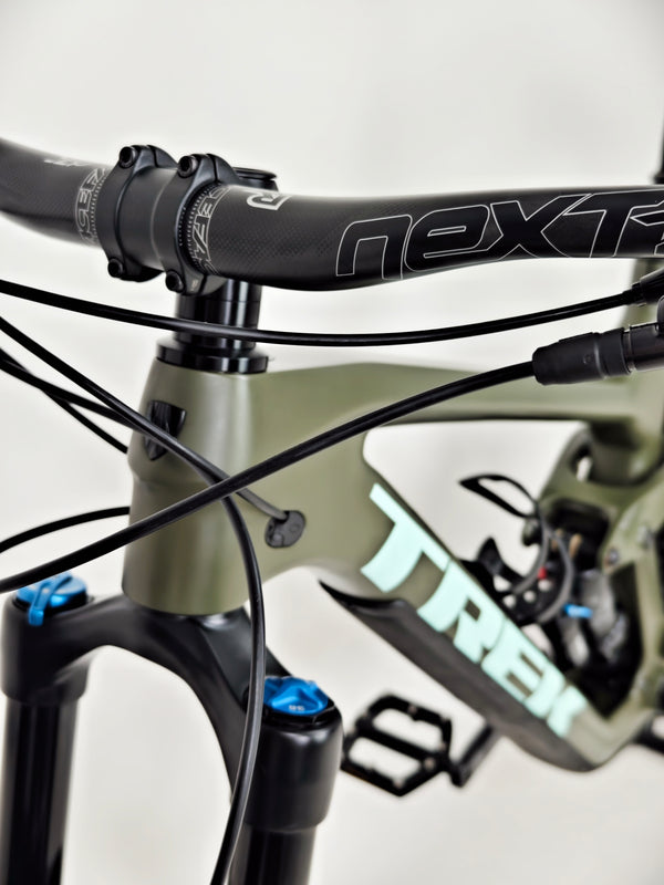 Trek Slash 9.7 SLX + XT 29 2022 / MEDIUM / RRP: £4,700.00 / Excellent Condition!