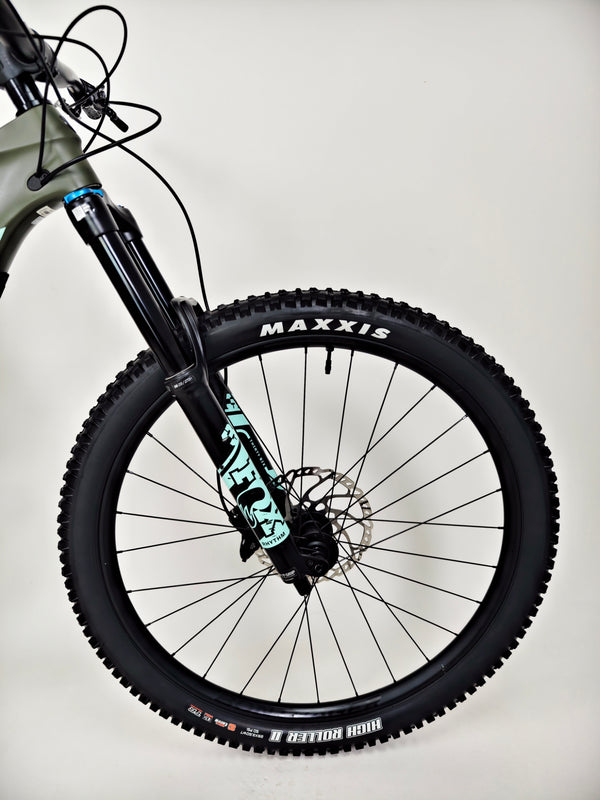 Trek Slash 9.7 SLX + XT 29 2022 / MEDIUM / RRP: £4,700.00 / Excellent Condition!