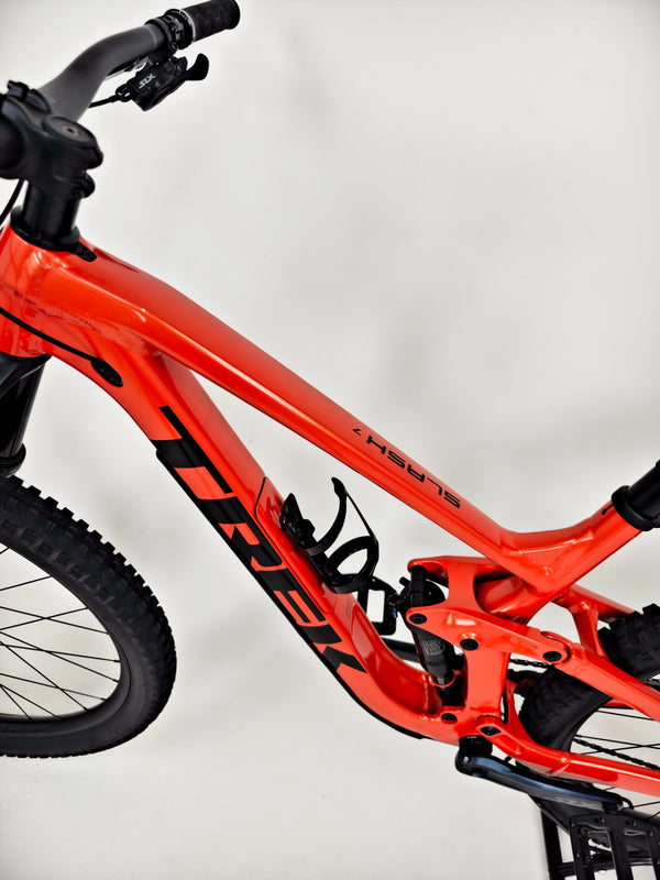 Trek Slash 7 2023 / MEDIUM / RRP: £3,200.00 / Very Good Condition