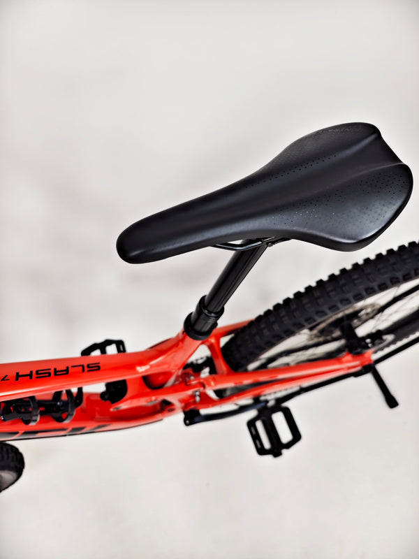 Trek Slash 7 2023 / MEDIUM / RRP: £3,200.00 / Very Good Condition
