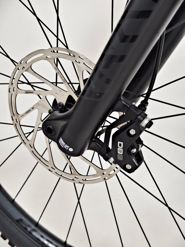 Trek Slash 7 2023 / MEDIUM / RRP: £3,200.00 / Very Good Condition