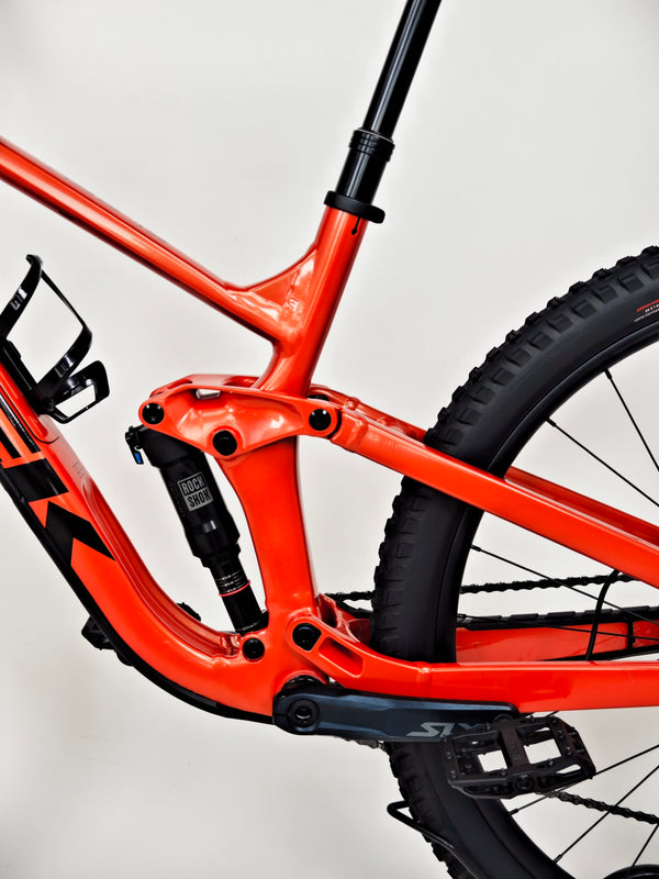 Trek Slash 7 2023 / MEDIUM / RRP: £3,200.00 / Very Good Condition