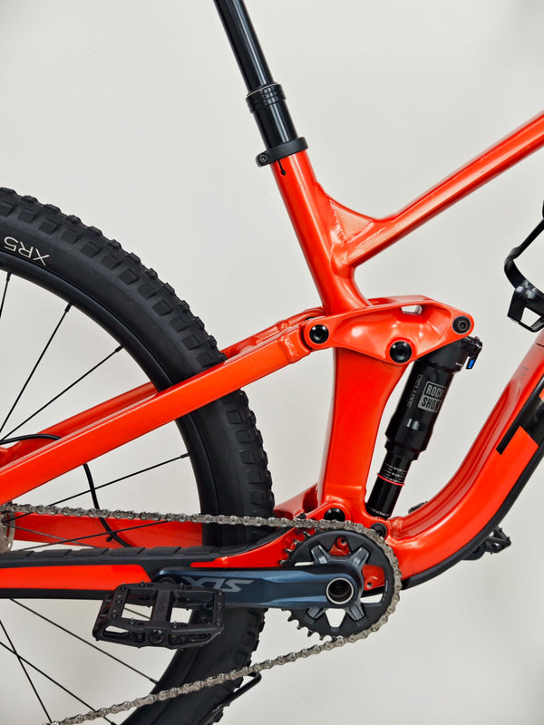 Trek Slash 7 2023 / MEDIUM / RRP: £3,200.00 / Very Good Condition