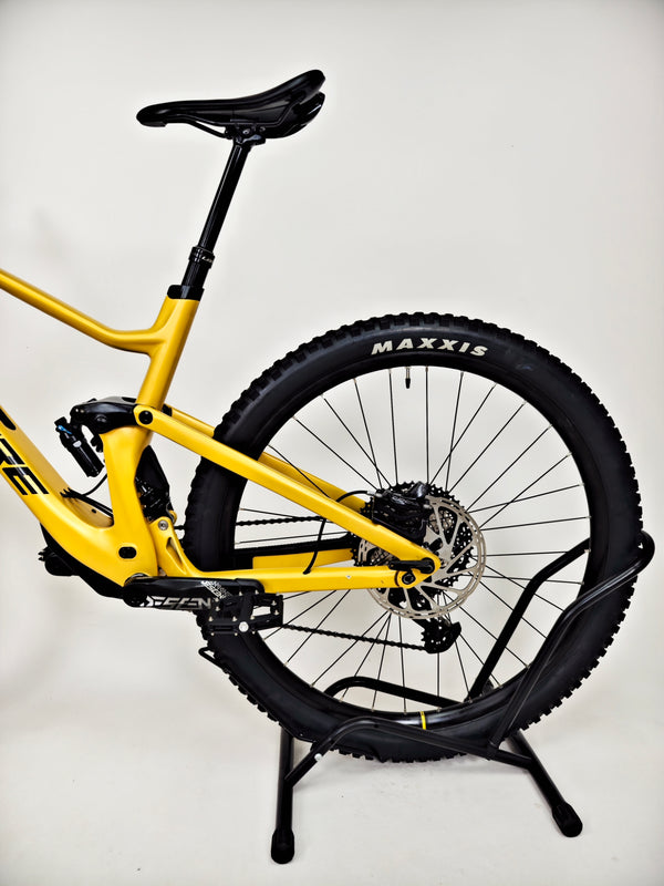 Lapierre Spicy CF 6.9 2023 / LARGE / RRP: £4,699.00 / Very Good Condition