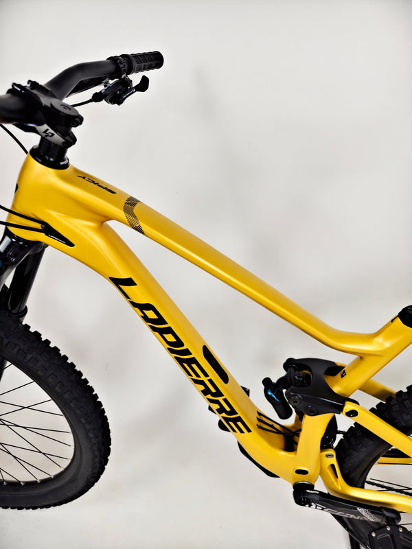 Lapierre Spicy CF 6.9 2023 / LARGE / RRP: £4,699.00 / Very Good Condition