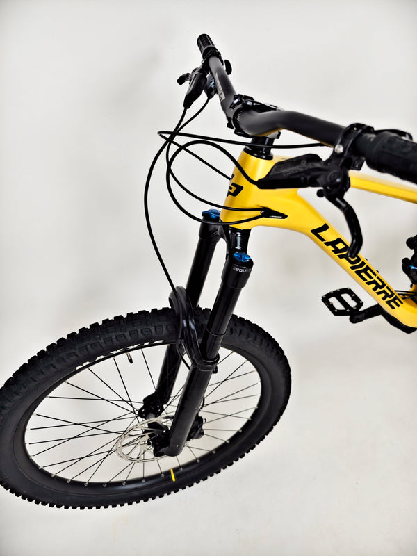 Lapierre Spicy CF 6.9 2023 / LARGE / RRP: £4,699.00 / Very Good Condition