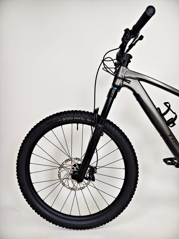 TREK Fuel EX 9.7 Gen 6 2023 CARBON / LARGE / RRP: £4,175.00 / Very Good Condition
