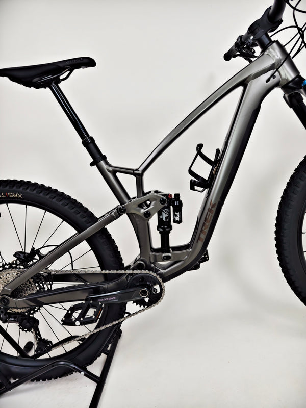TREK Fuel EX 9.7 Gen 6 2023 CARBON / LARGE / RRP: £4,175.00 / Very Good Condition