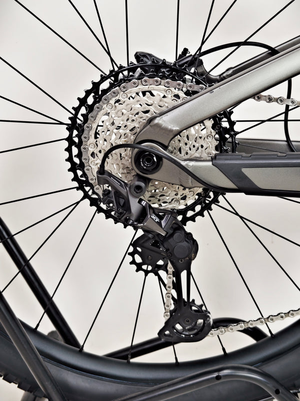 TREK Fuel EX 9.7 Gen 6 2023 CARBON / LARGE / RRP: £4,175.00 / Very Good Condition
