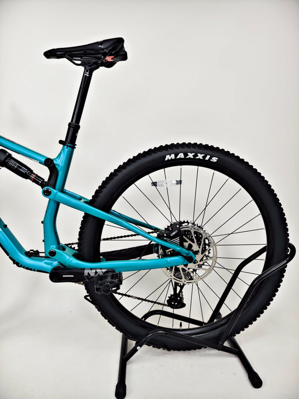 Merida One-Twenty 700 29 2023 / MEDIUM / RRP: £3,100.00 / Like NEW!