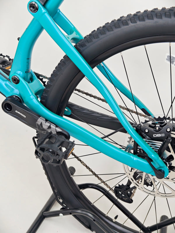 Merida One-Twenty 700 29 2023 / MEDIUM / RRP: £3,100.00 / Like NEW!