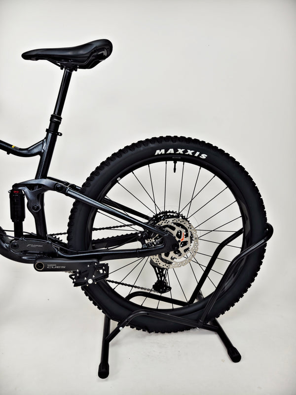 Giant Stance 2024 / MEDIUM / RRP: £1,999.00 / Excellent Condition!
