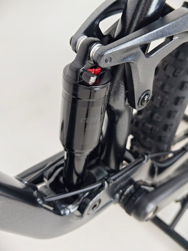 Giant Stance 2024 / MEDIUM / RRP: £1,999.00 / Excellent Condition!