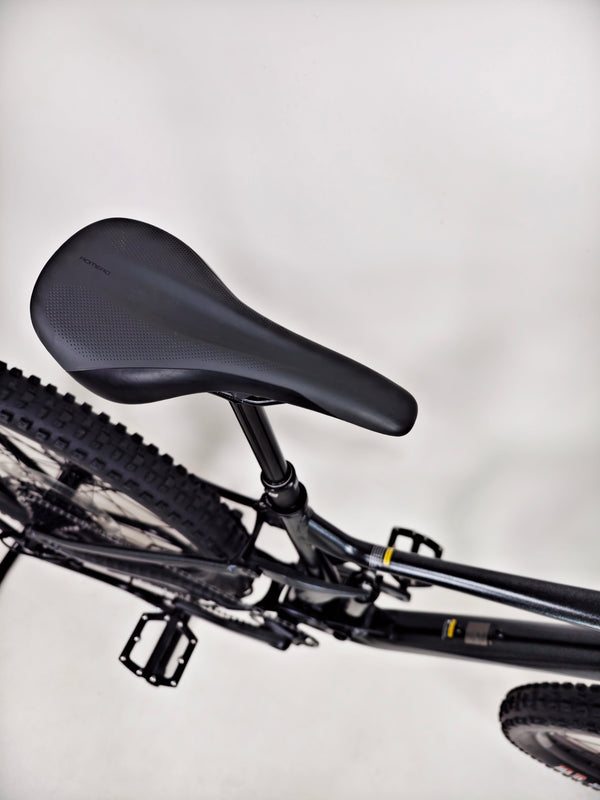 Giant Stance 2024 / MEDIUM / RRP: £1,999.00 / Excellent Condition!