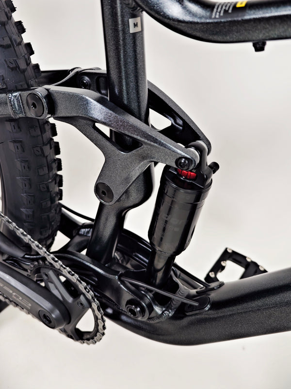 Giant Stance 2024 / MEDIUM / RRP: £1,999.00 / Excellent Condition!