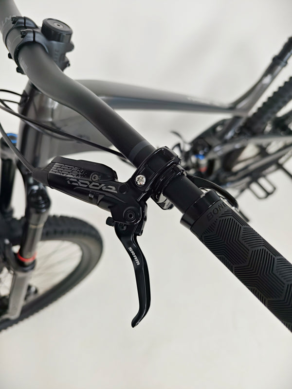 Trek Slash 8 Gen 5 2022 / XL/ RRP: £3,700.00 / Very Good Condition