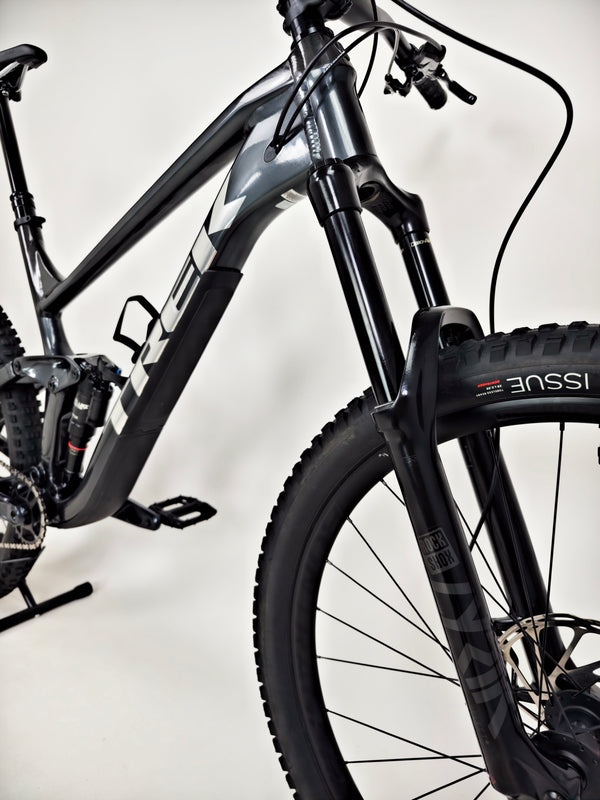 Trek Slash 8 Gen 5 2022 / XL/ RRP: £3,700.00 / Very Good Condition