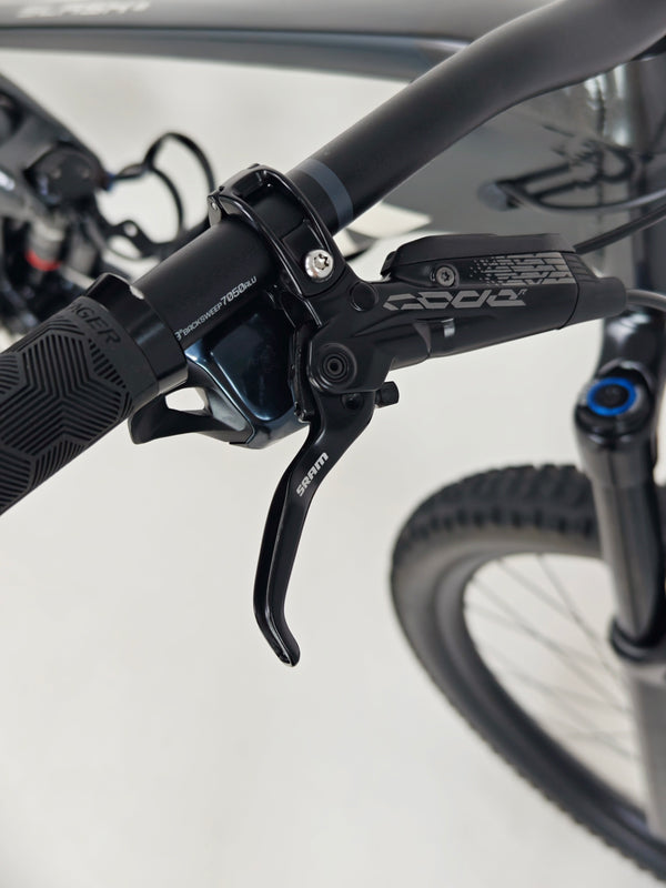 Trek Slash 8 Gen 5 2022 / XL/ RRP: £3,700.00 / Very Good Condition