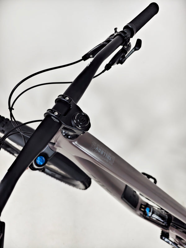 Santa Cruz Tallboy C S 2023 / X- LARGE / RRP: £6,399.00 / Excellent Condition!