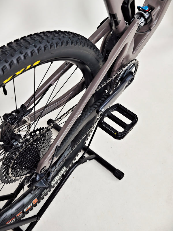 Santa Cruz Tallboy C S 2023 / X- LARGE / RRP: £6,399.00 / Excellent Condition!