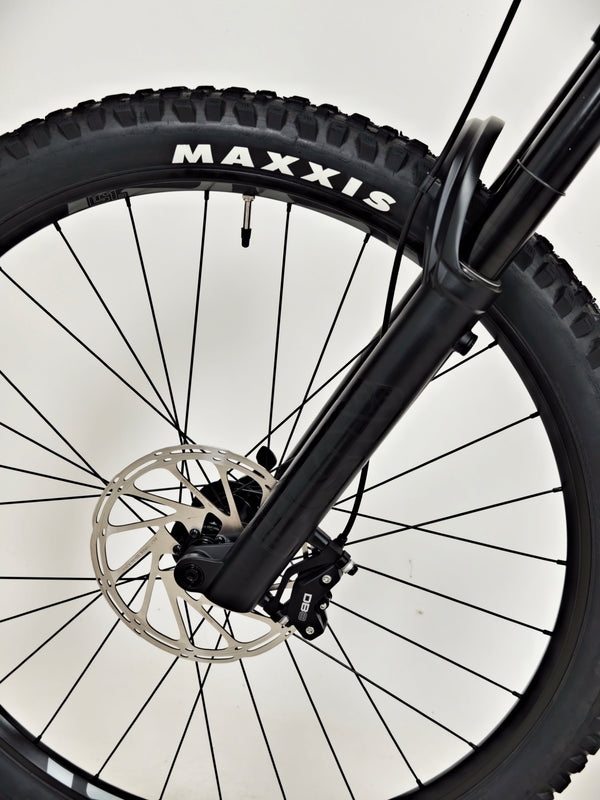 Mondraker Superfoxy 29 2023 / LARGE / RRP: £4,199.00 / Excellent Condition