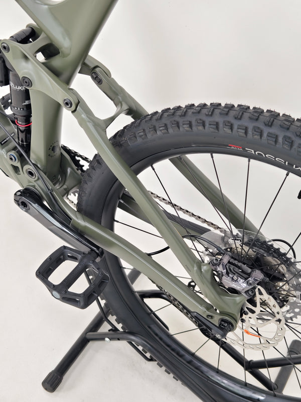 Trek Remedy 8 2022 / X-LARGE / RRP: £3,450.00 / Very Good Condition