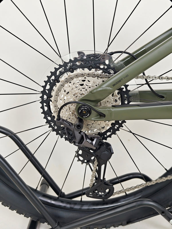 Trek Remedy 8 2022 / X-LARGE / RRP: £3,450.00 / Very Good Condition