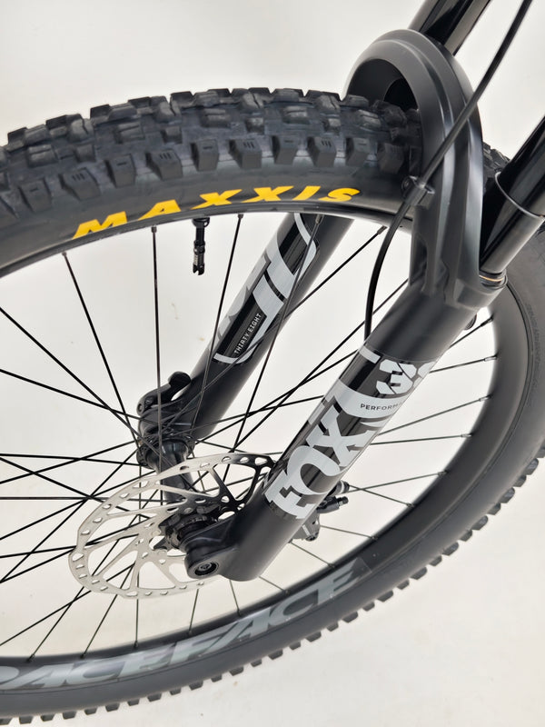 Orbea Rallon M20 Carbon 2023 / LARGE / FOX 38 / RRP: £5,299.00 / Very Good Condition!
