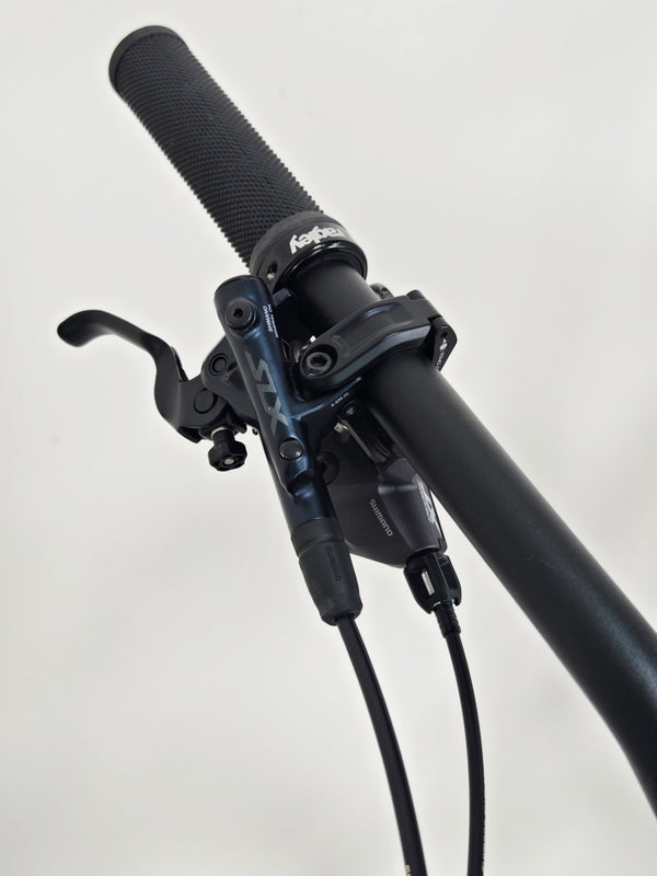 Ragley Blue Pig Race 2022 / XL / RRP: £2,499.99 / Very Good Condition