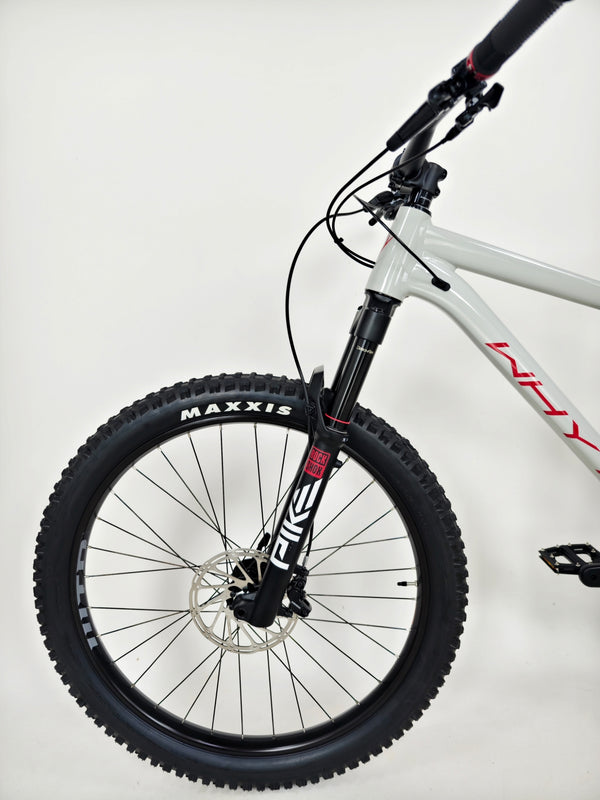Whyte 905 V4 2023 / MEDIUM/ RRP: £2,099.00 / Excellent Condition!