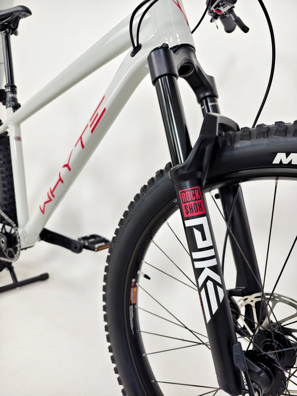 Whyte 905 V4 2023 / MEDIUM/ RRP: £2,099.00 / Excellent Condition!