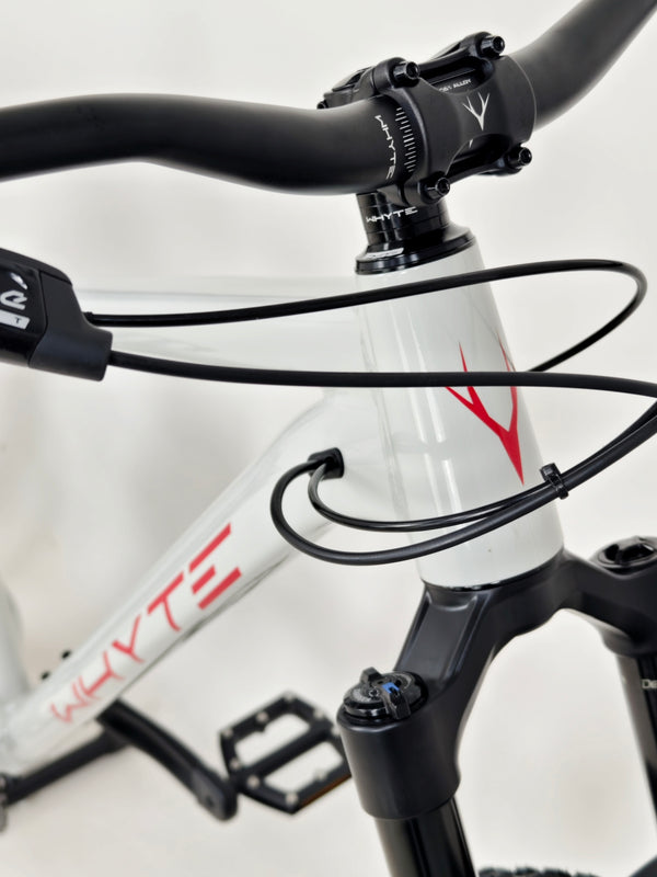Whyte 905 V4 2023 / MEDIUM/ RRP: £2,099.00 / Excellent Condition!