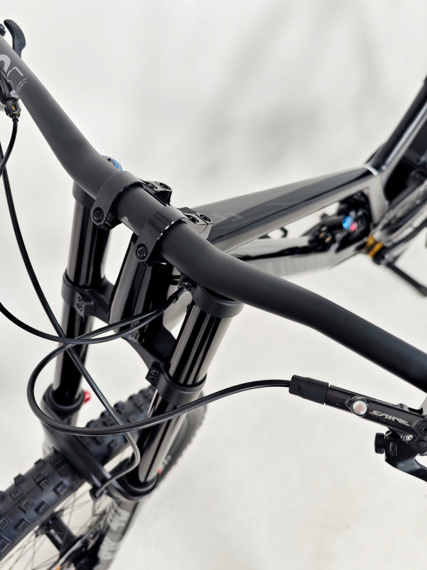 Canyon Sender CFR FMD 2021 / Downhill Bike / XL / FOX FLOAT 40 / RRP: £5,270.00 / Very Good Condition