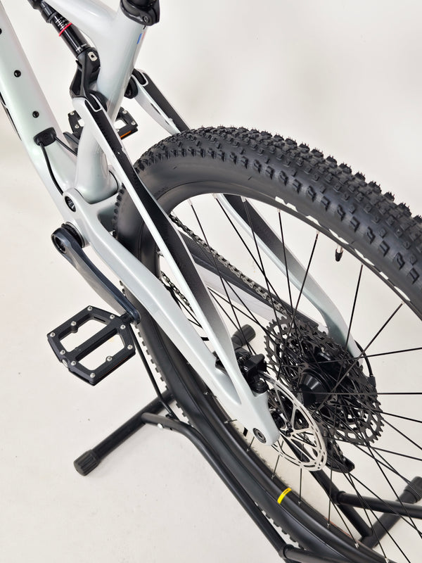 Lapierre XRM 6.9 2023 Carbon XC Race FS Mountain Bike / MEDIUM / RRP £3,999.00 / Very Good Condition!