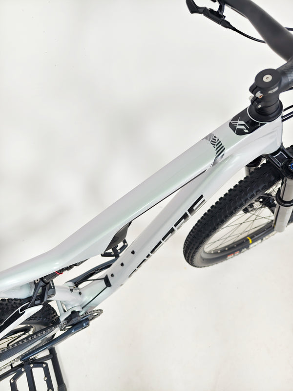 Lapierre XRM 6.9 2023 Carbon XC Race FS Mountain Bike / MEDIUM / RRP £3,999.00 / Very Good Condition!