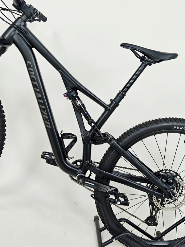 Specialized Stumpjumper Alloy 2022 / S3 - MEDIUM/ RRP: £2,100.00 / Very Good Condition