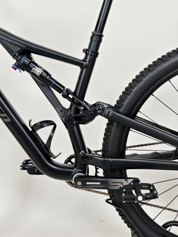 Specialized Stumpjumper Alloy 2022 / S3 - MEDIUM/ RRP: £2,100.00 / Very Good Condition