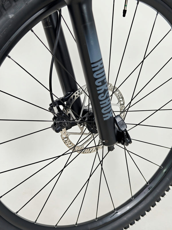 Specialized Stumpjumper Alloy 2022 / S3 - MEDIUM/ RRP: £2,100.00 / Very Good Condition